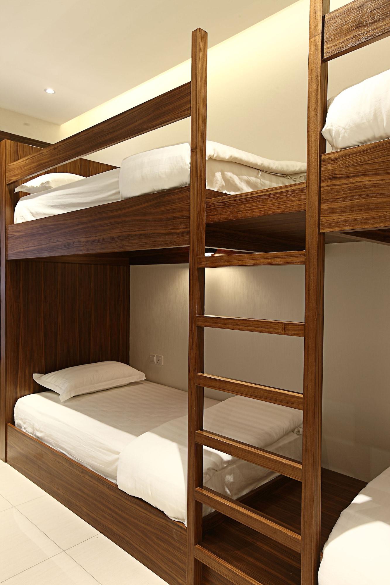 Sri Enstek Hotel Klia, Klia 2 & F1 Sepang Zewnętrze zdjęcie