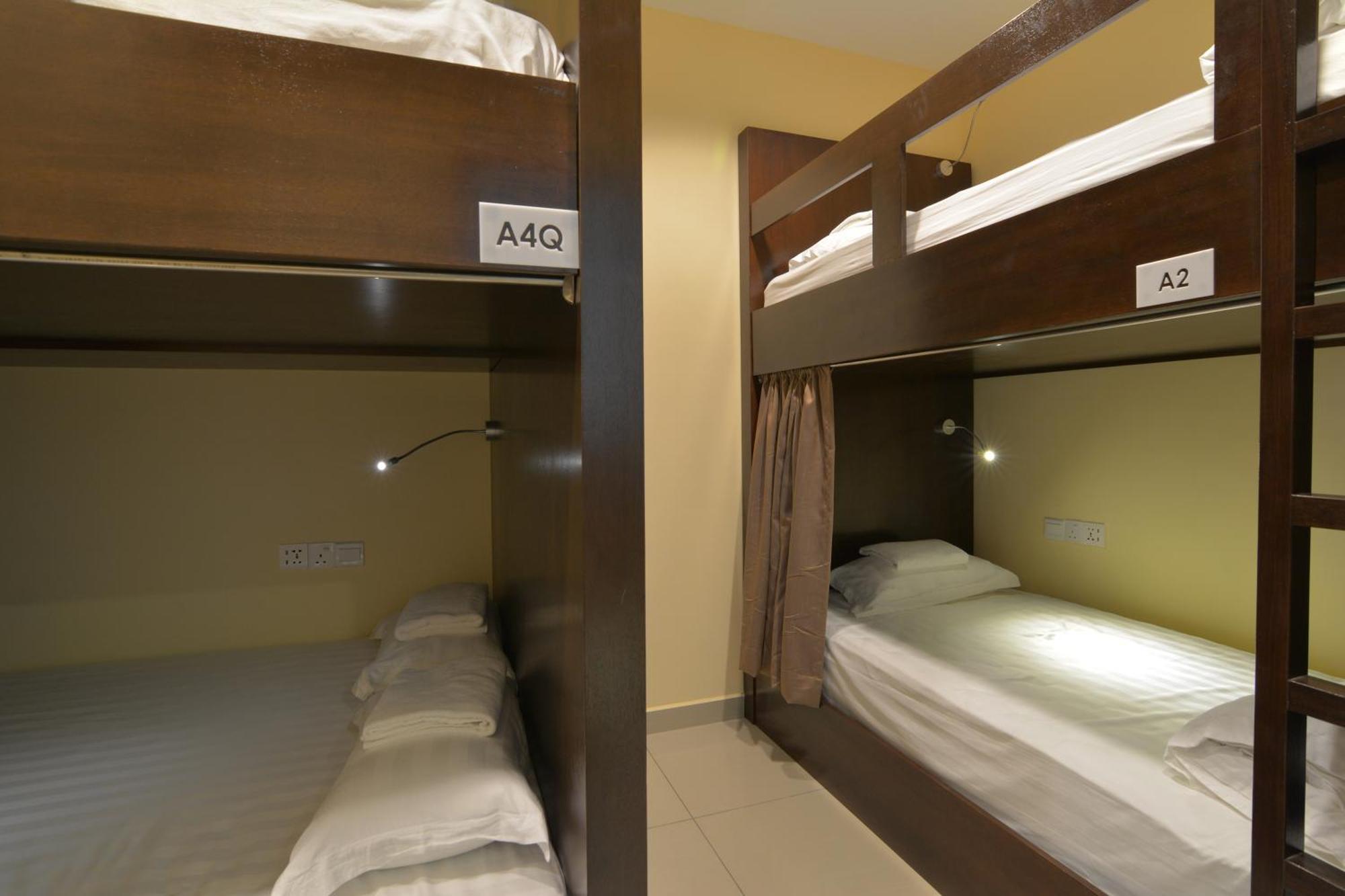 Sri Enstek Hotel Klia, Klia 2 & F1 Sepang Zewnętrze zdjęcie