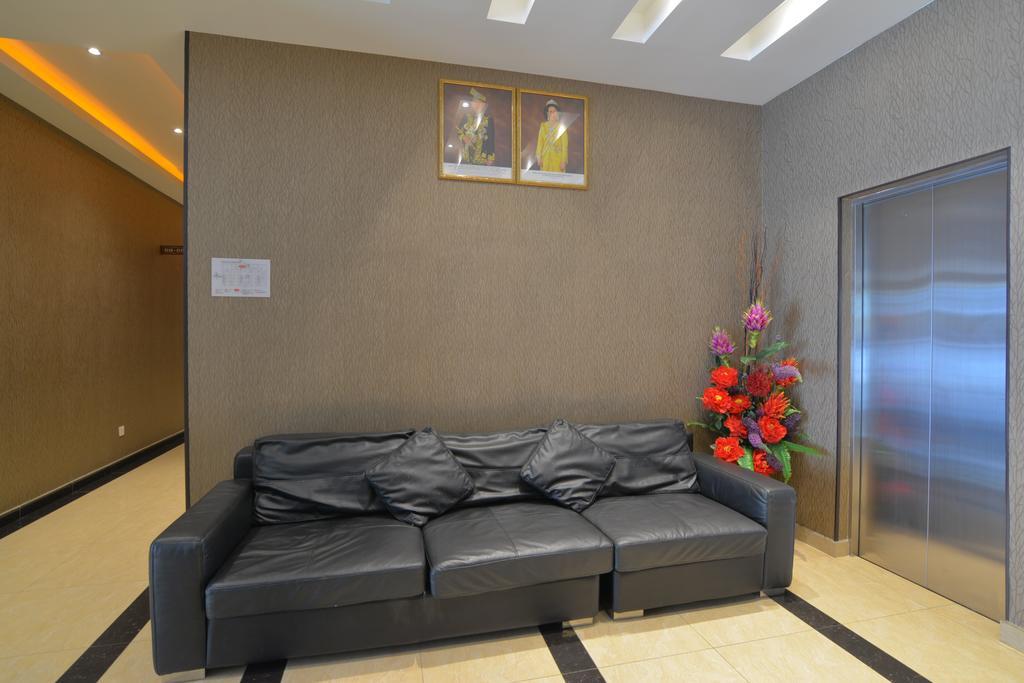Sri Enstek Hotel Klia, Klia 2 & F1 Sepang Zewnętrze zdjęcie
