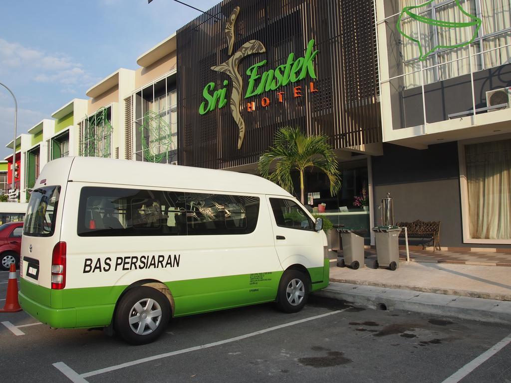 Sri Enstek Hotel Klia, Klia 2 & F1 Sepang Zewnętrze zdjęcie