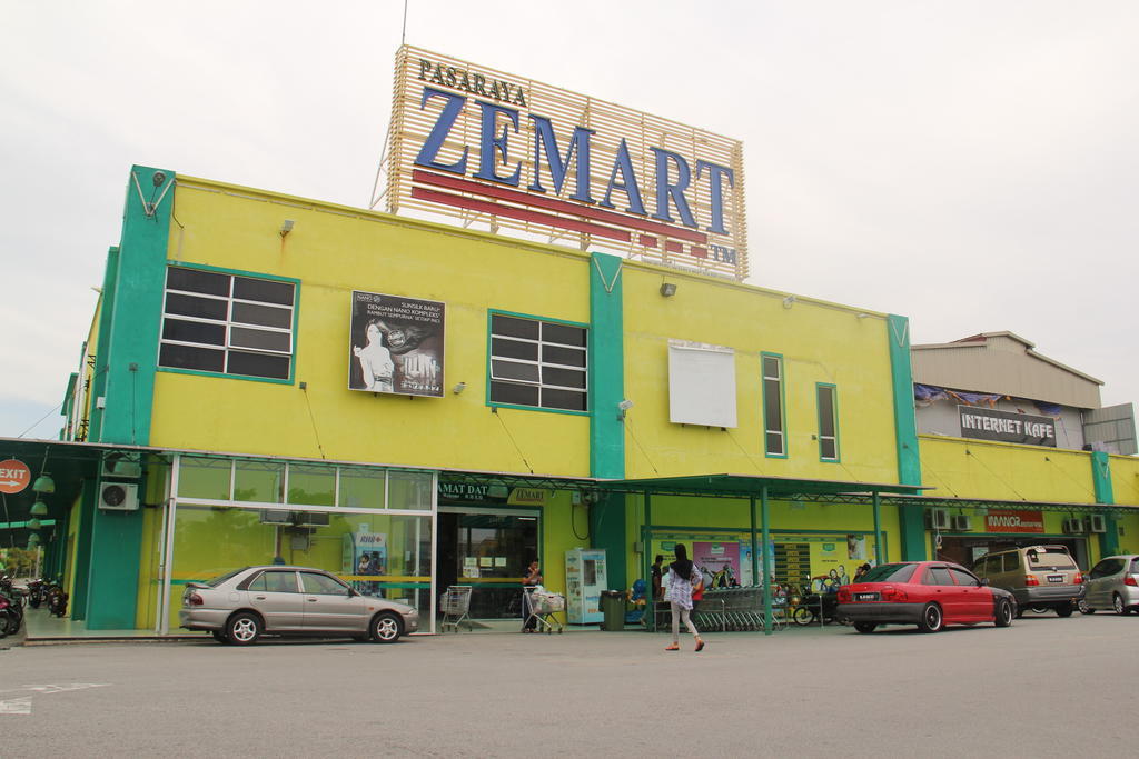 Sri Enstek Hotel Klia, Klia 2 & F1 Sepang Zewnętrze zdjęcie