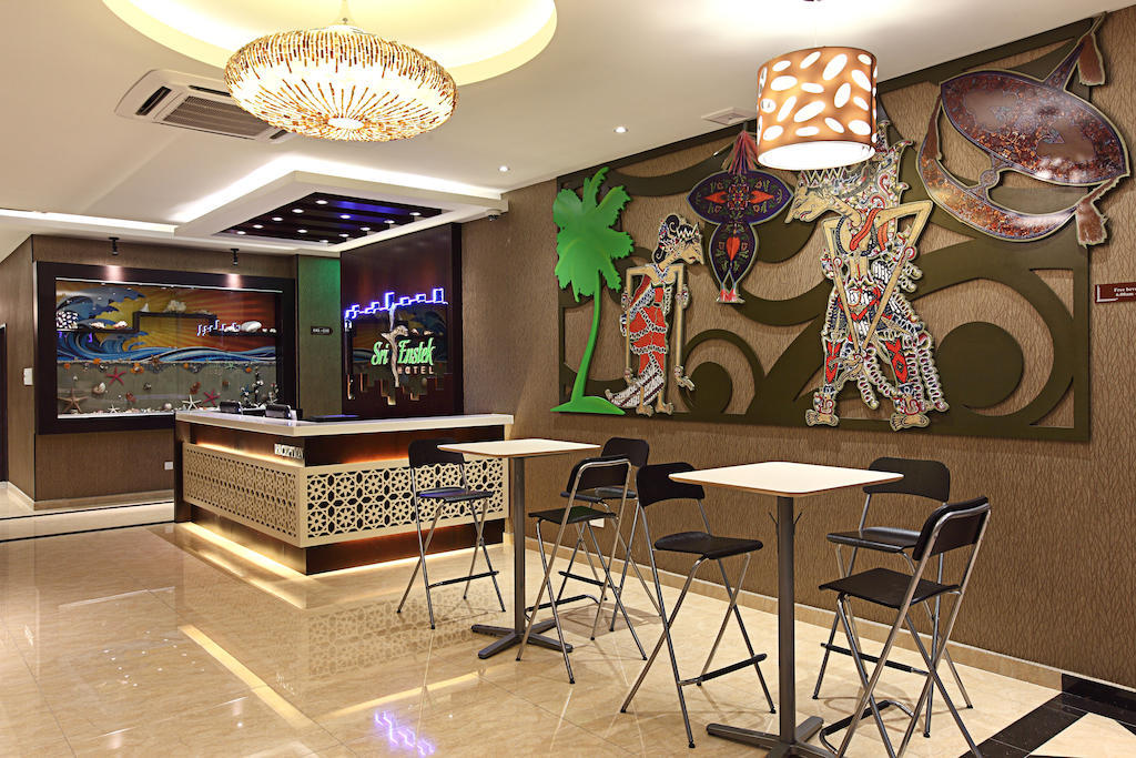 Sri Enstek Hotel Klia, Klia 2 & F1 Sepang Zewnętrze zdjęcie