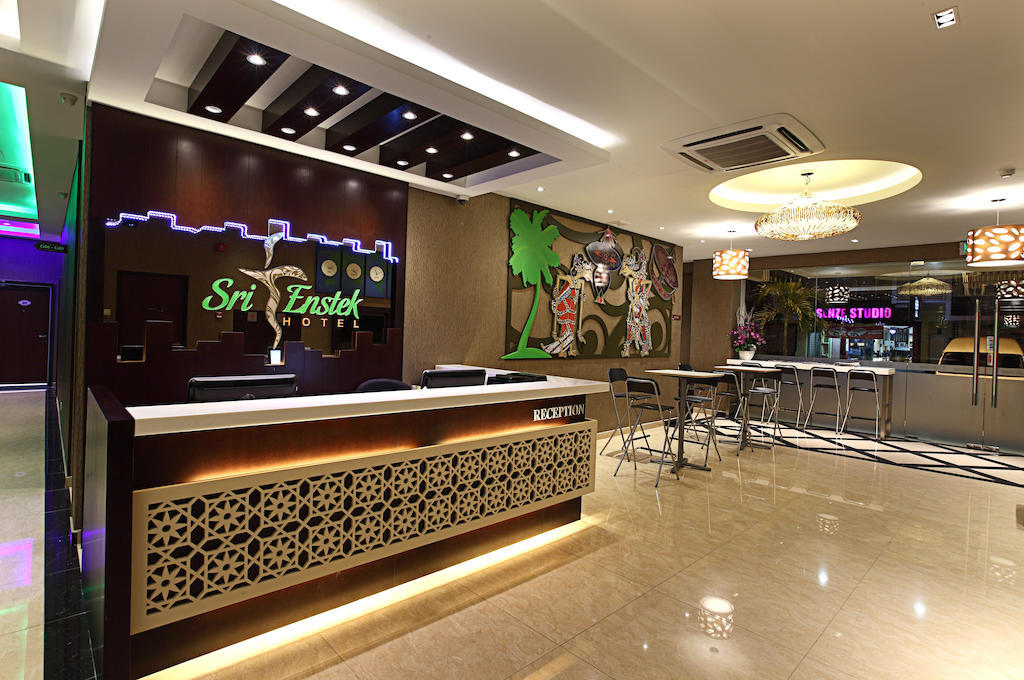 Sri Enstek Hotel Klia, Klia 2 & F1 Sepang Zewnętrze zdjęcie