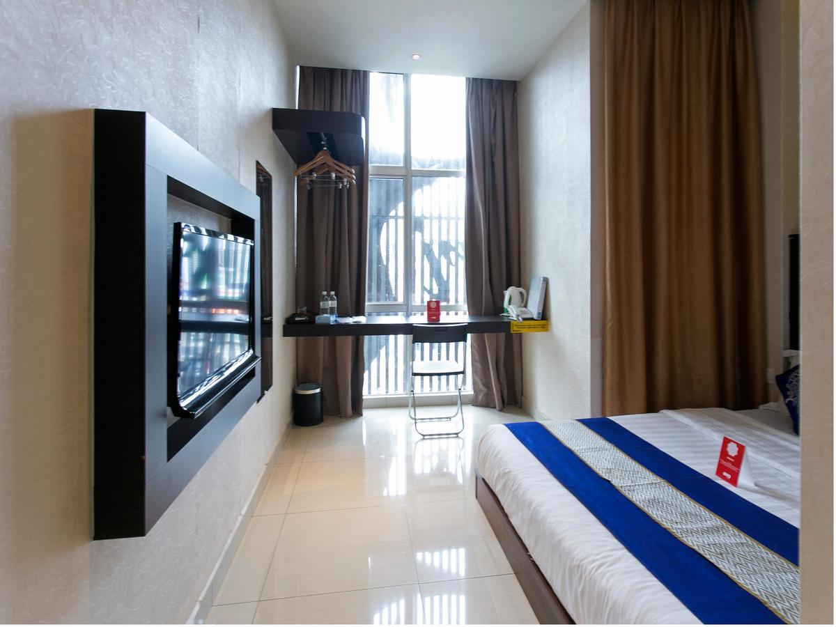 Sri Enstek Hotel Klia, Klia 2 & F1 Sepang Zewnętrze zdjęcie